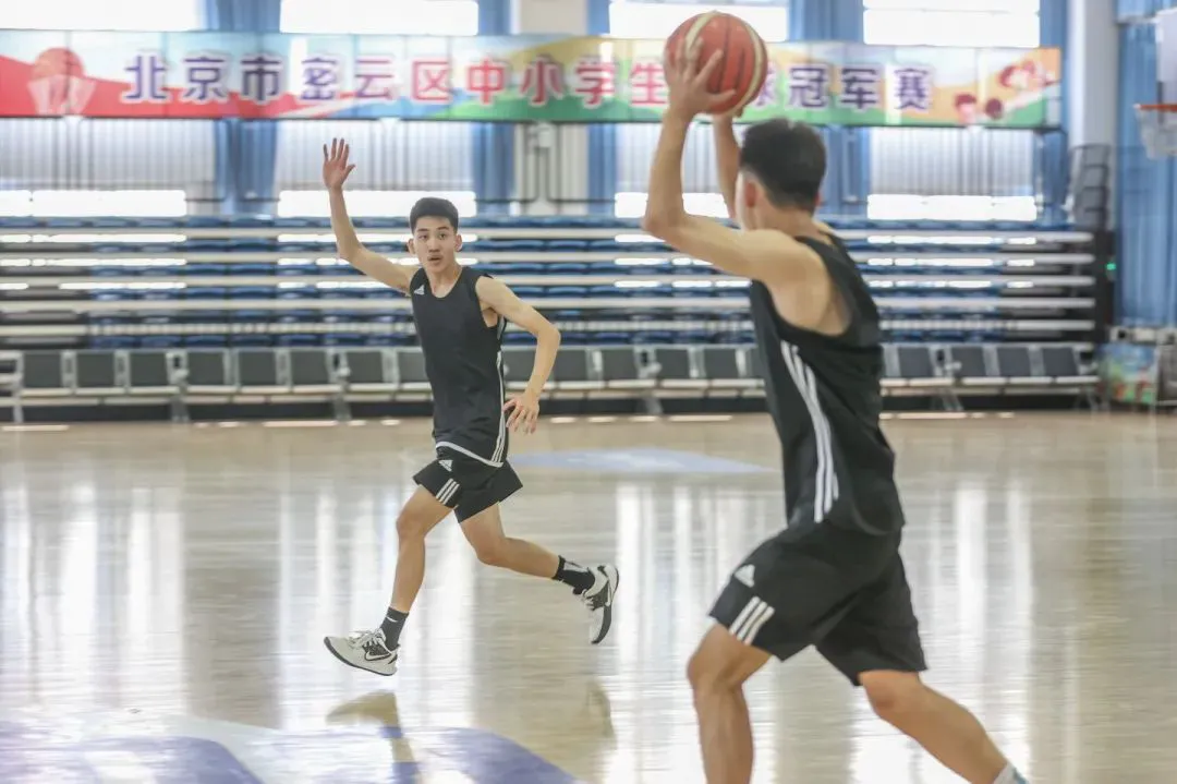 初中篮球战术一周训练计划_1